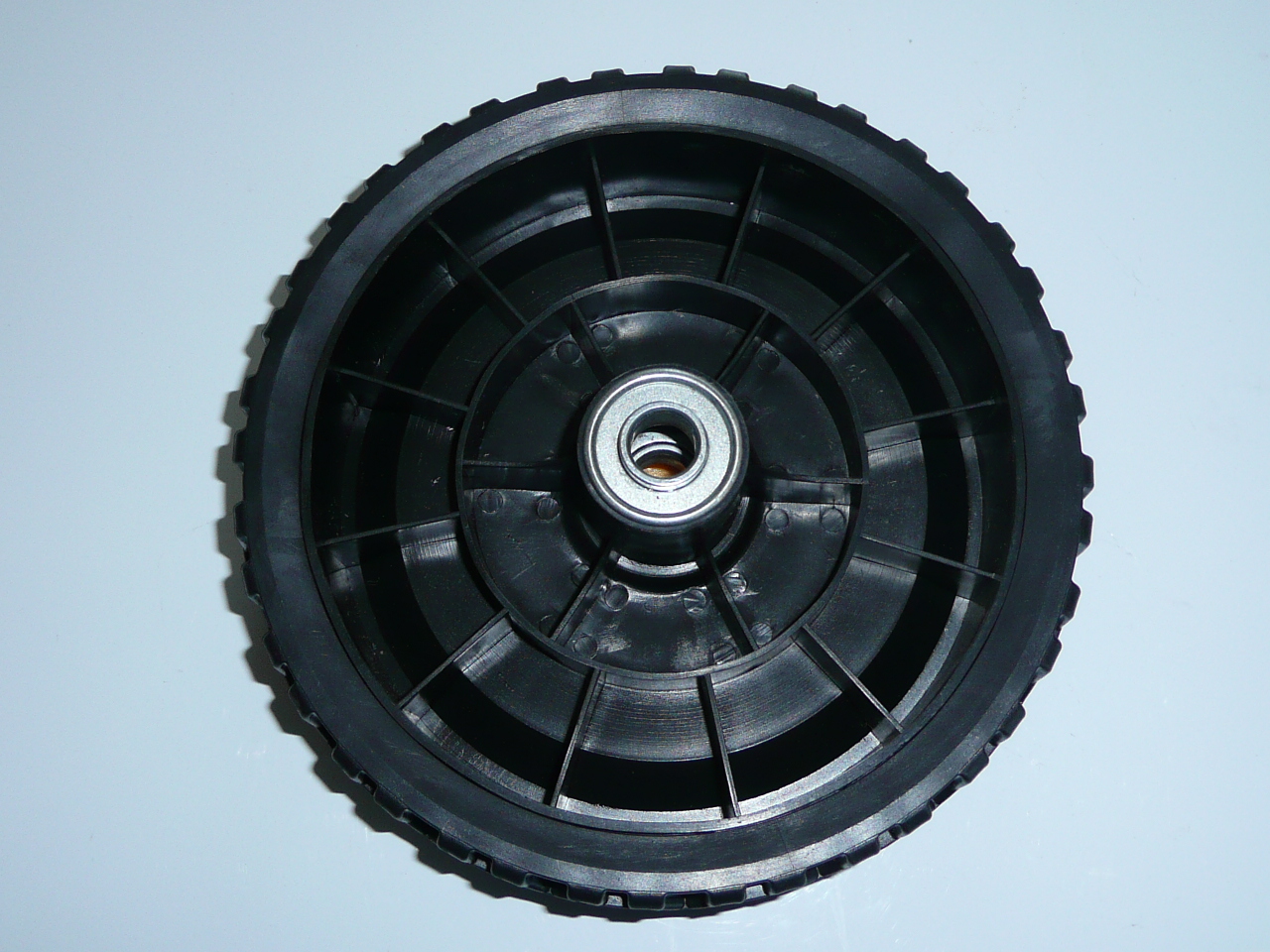 Koleso plast na ložiskach priemer 175mm
