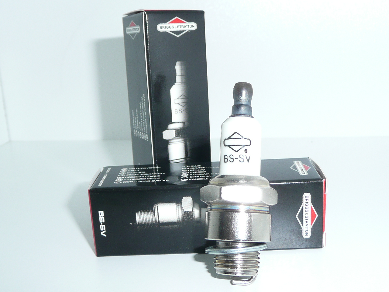 Zapaľovacia sviečka BS kosačky rotovát.kľúč 21mm