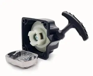 Štartovací mechanizmus pre krovinorezy