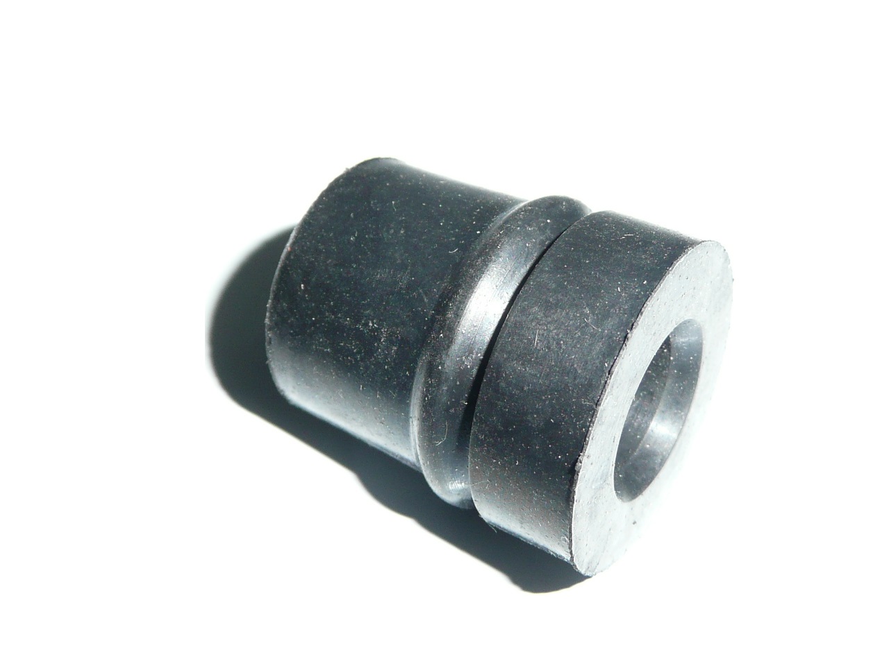Silenblok/nárazník STIHL 044 046 066 MS 440 460 660