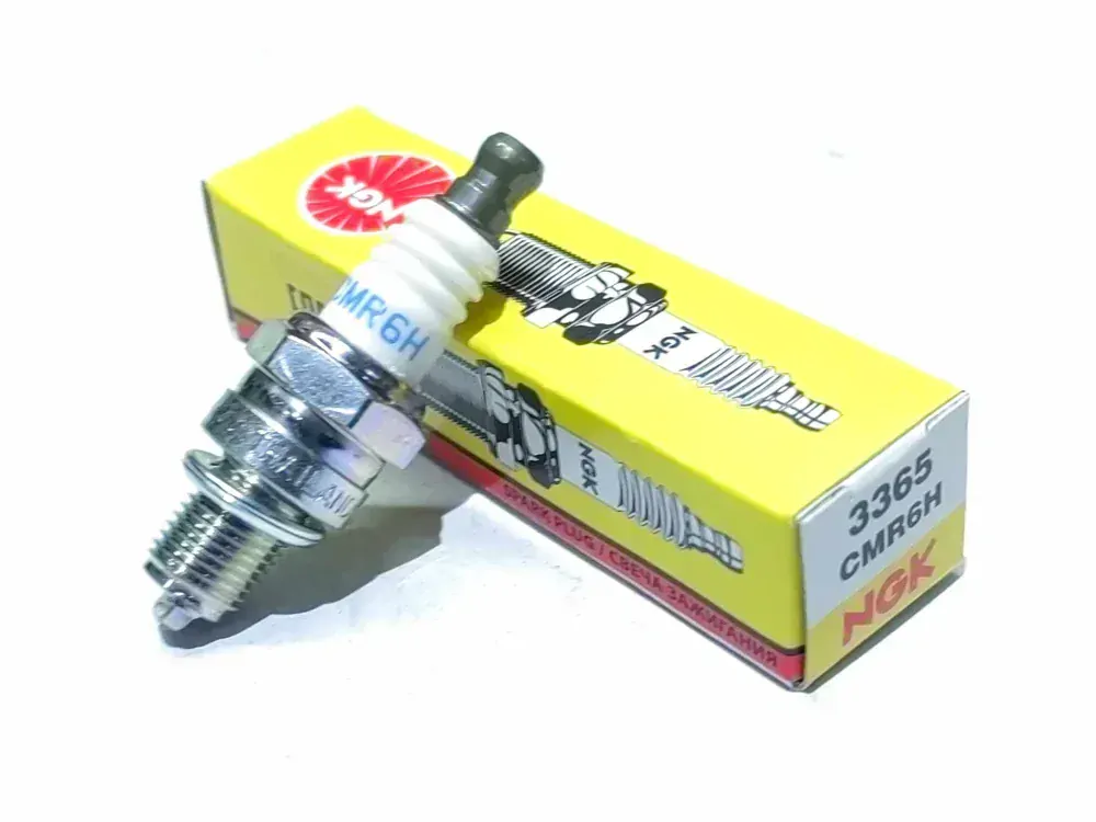Zapalovacia sviečka NGK CMR6H kluč 16mm