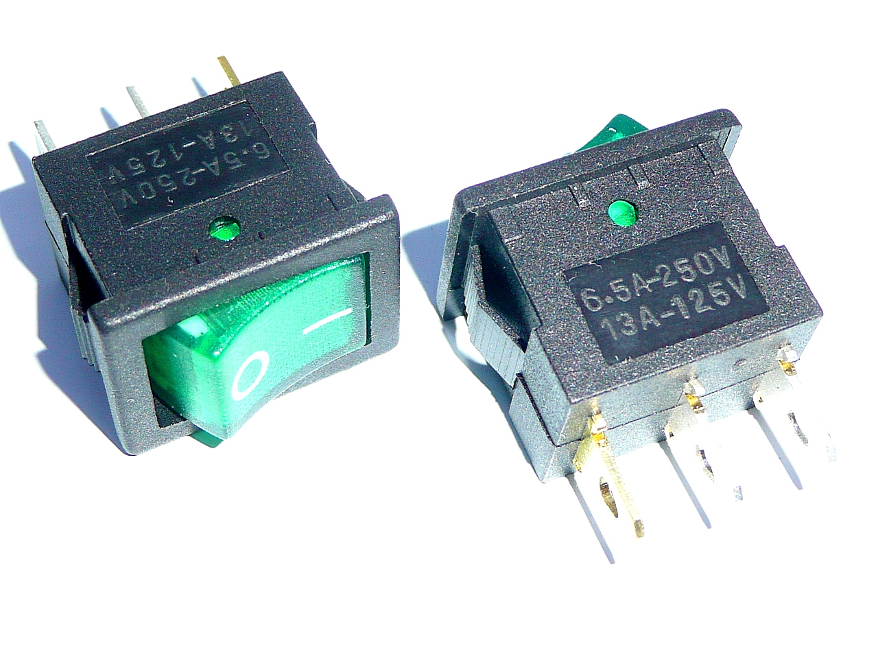 vypinač 6,5A/250V  podsvietený-zelený