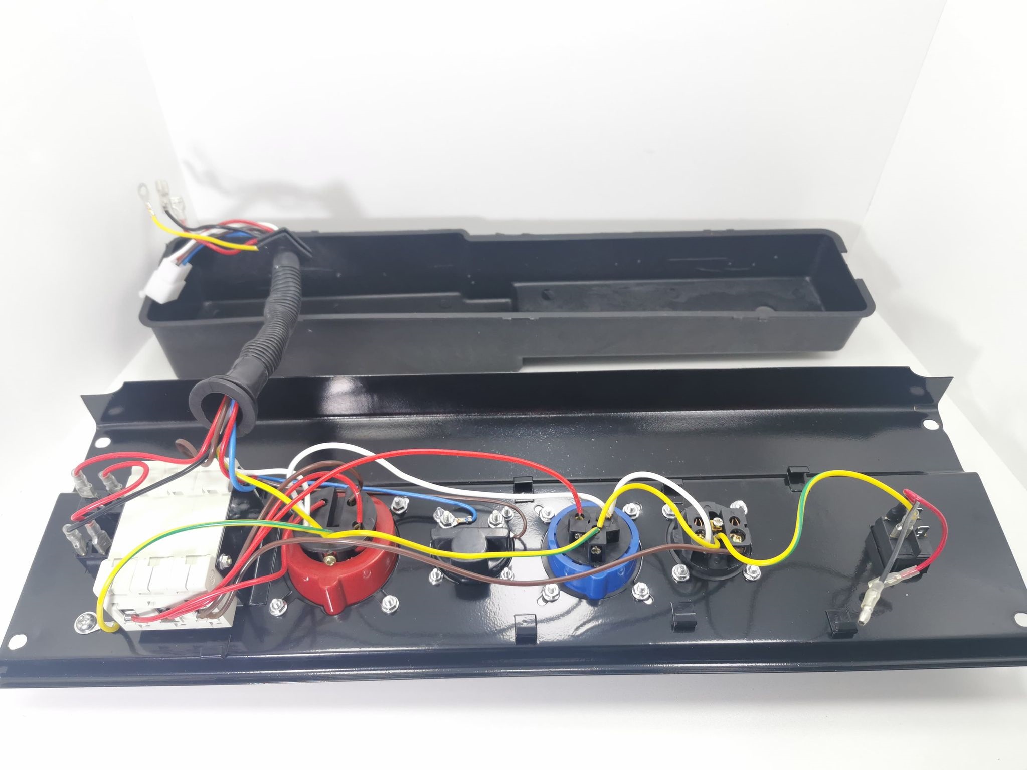 Panel pre Činský 3f generator