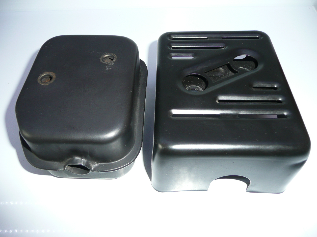 Výfukový tlmič pre2T motory 3,5 HP