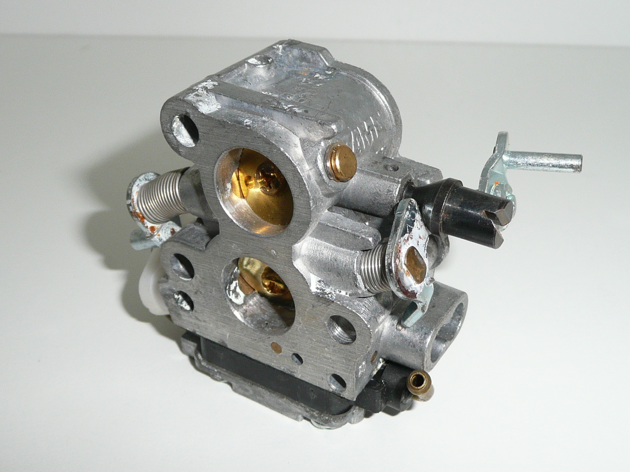Karburator Husqvarna 135 140 435 440 